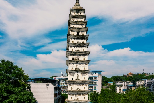 鹭峰寺塔（岳冰松摄）.jpg