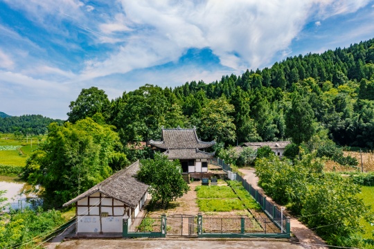 金仙寺鸟瞰（岳冰松摄）.jpg